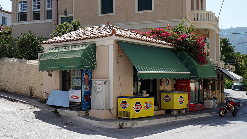 Ein kleiner Laden auf Poros