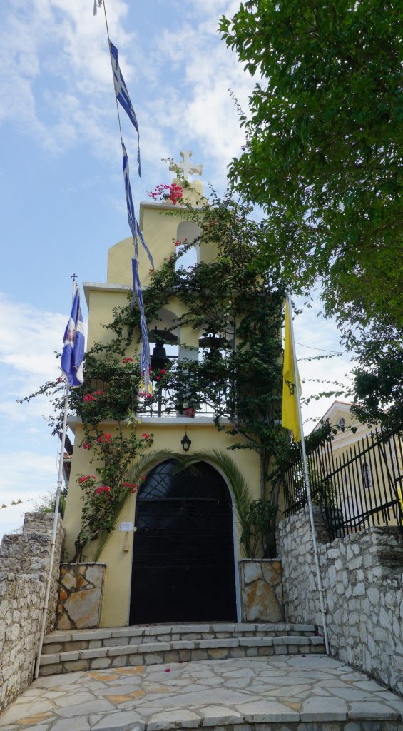 Die Tür zum Frauenkloster Jesus Christus Pantokrator auf Korfu