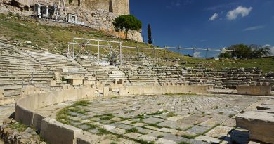 Das Dionysostheater unterhalb der Akropolis in Athen
