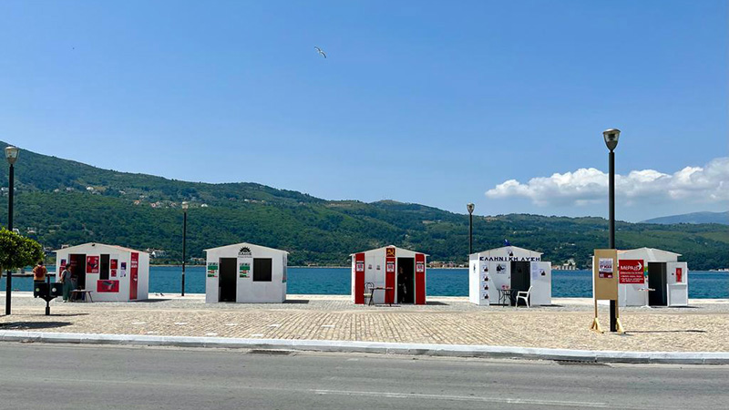 Kabinen der Parteien in Vathy auf Samos - Foto von Birgit Bauer