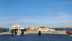 Der Fährhafen von Ayvalik