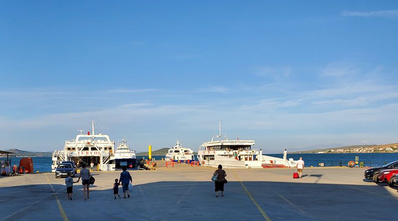 Der Fährhafen von Ayvalik