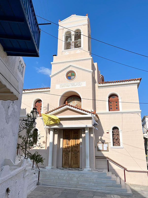 Kirche Agios Georgios auf Poros