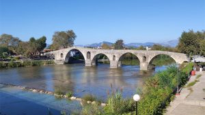Die Brücke von Arta