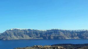 Blick von Nea Kameni auf Santorin