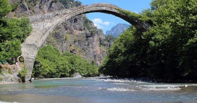 Die alte Brücke bei Konitsa