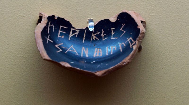 Scherbe mit Namen des Perikles