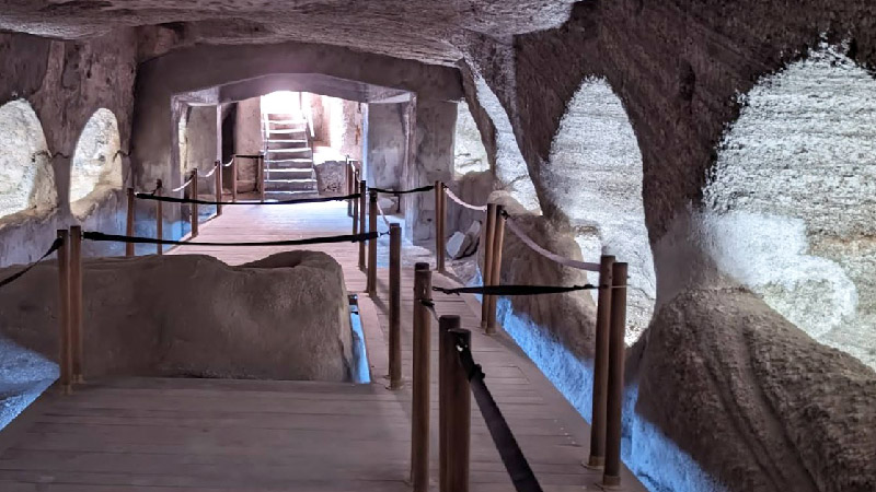 Katakomben von Milos