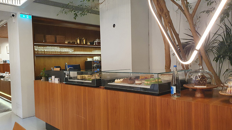 Das Café für Besucher des Museums