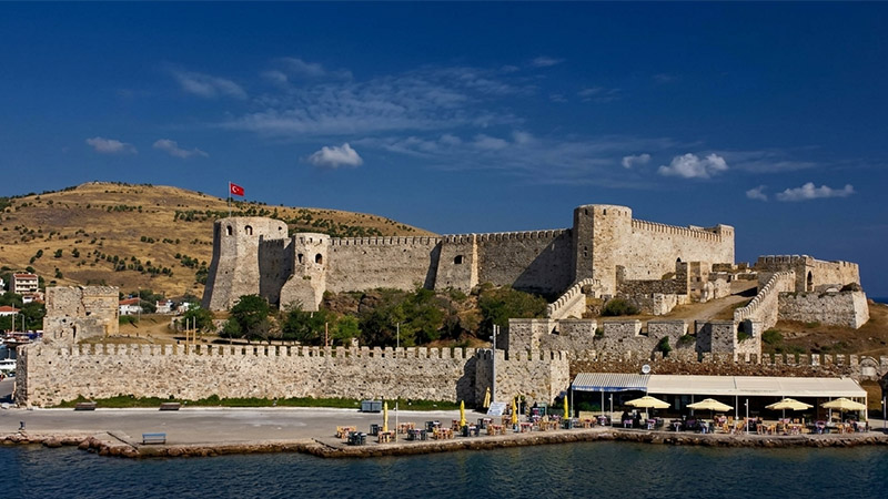 Die Burg am Hafen von Bozcaada