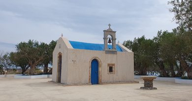 Blick auf die Kapelle Agios Pnevmatos