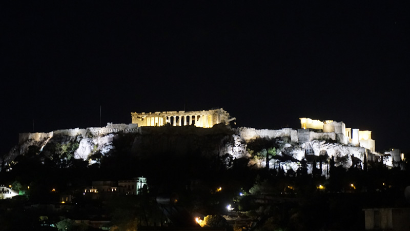 Die Akropolis bei Nacht