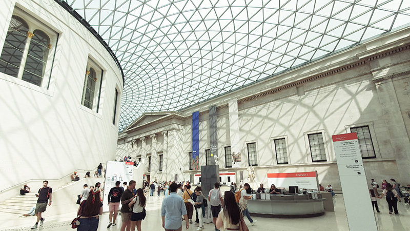 Queen Elizabeth II Great Court, der Innenhof des British Museum Queen Elizabeth II Great Court, der Innenhof des British Museum